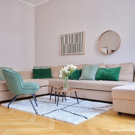 Chic Apartment - Near U3 Metro ウィーン エクステリア 写真